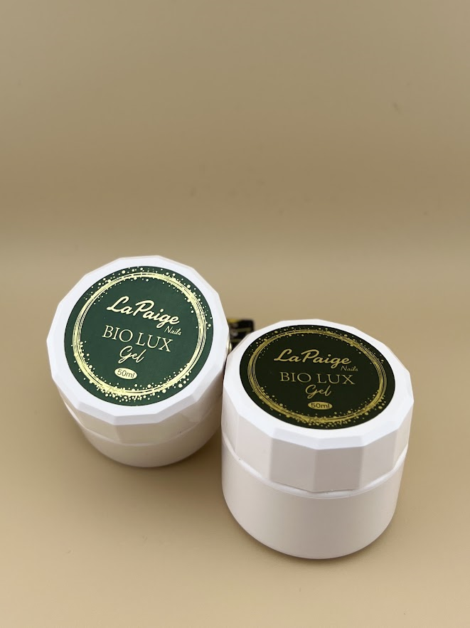 La Paige BiO LUX Gel 50ml jars for clean European nail overlays
